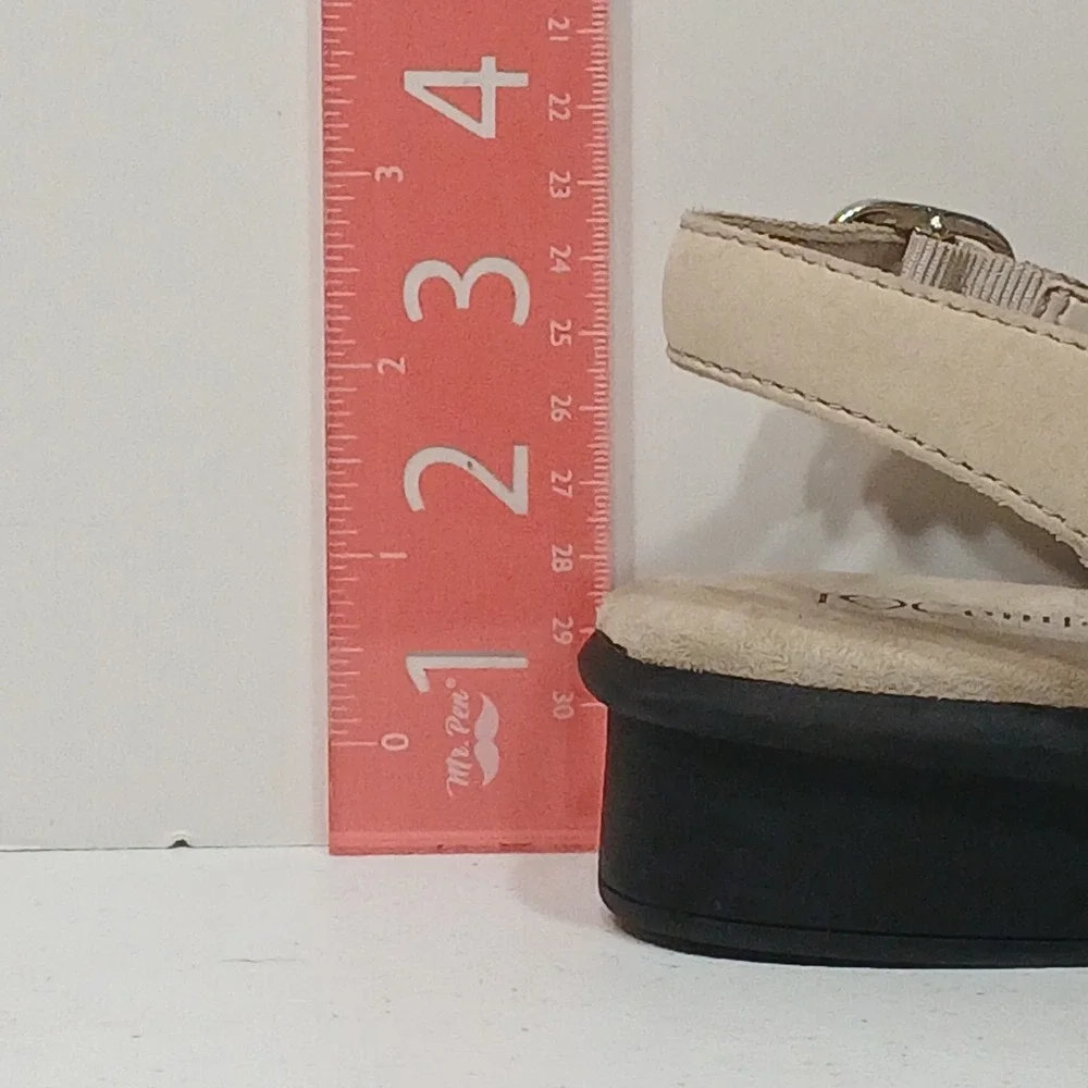 I Love Comfort Blythe Beige Women's Wedge‎  Sandals Size 8